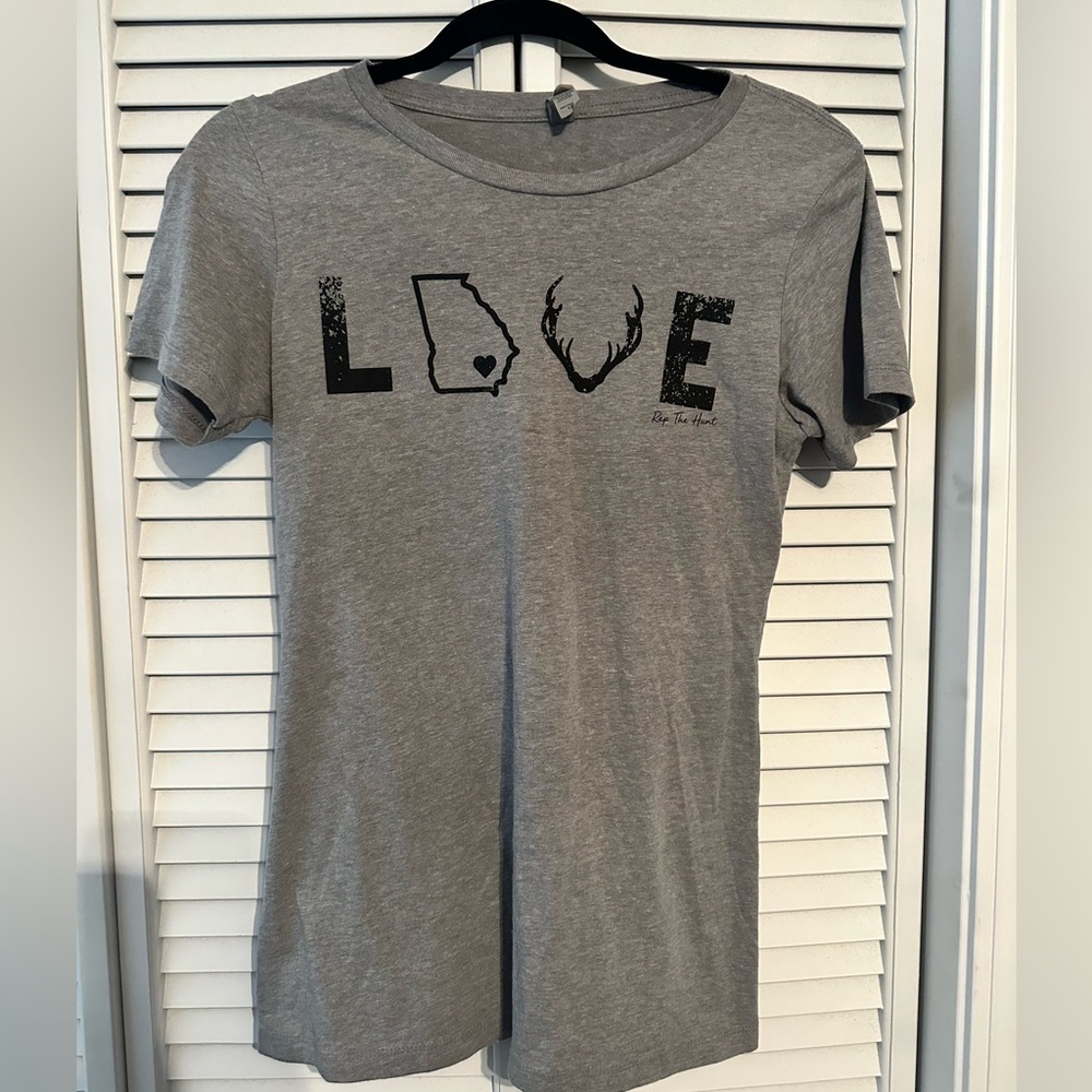 Women’s gray Next Level love Georgia T-shirt sz L